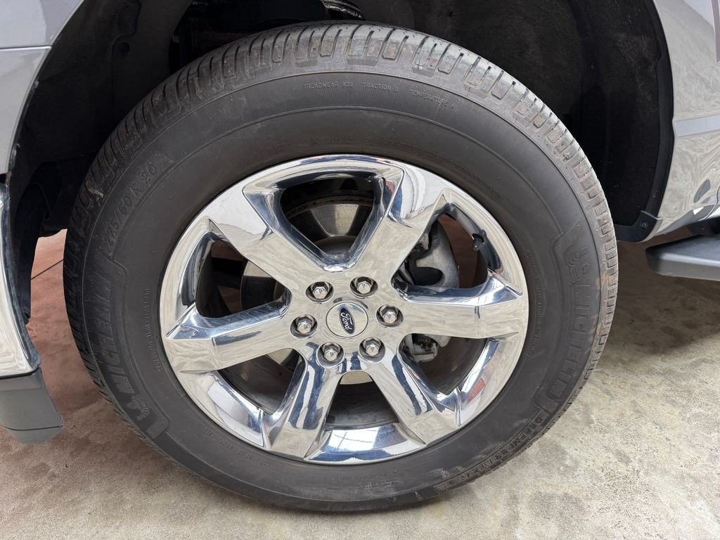 Certified Used 2022 Gray Ford XLT image 32