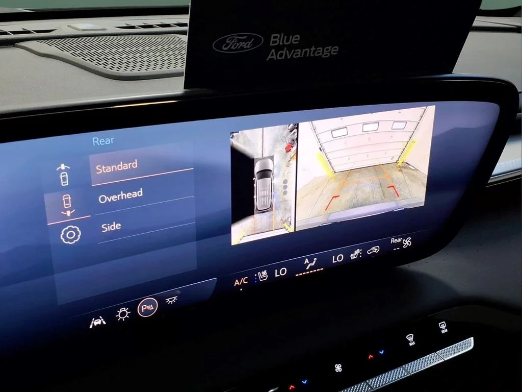 Certified Used 2025 Gray Buick Avenir image 8