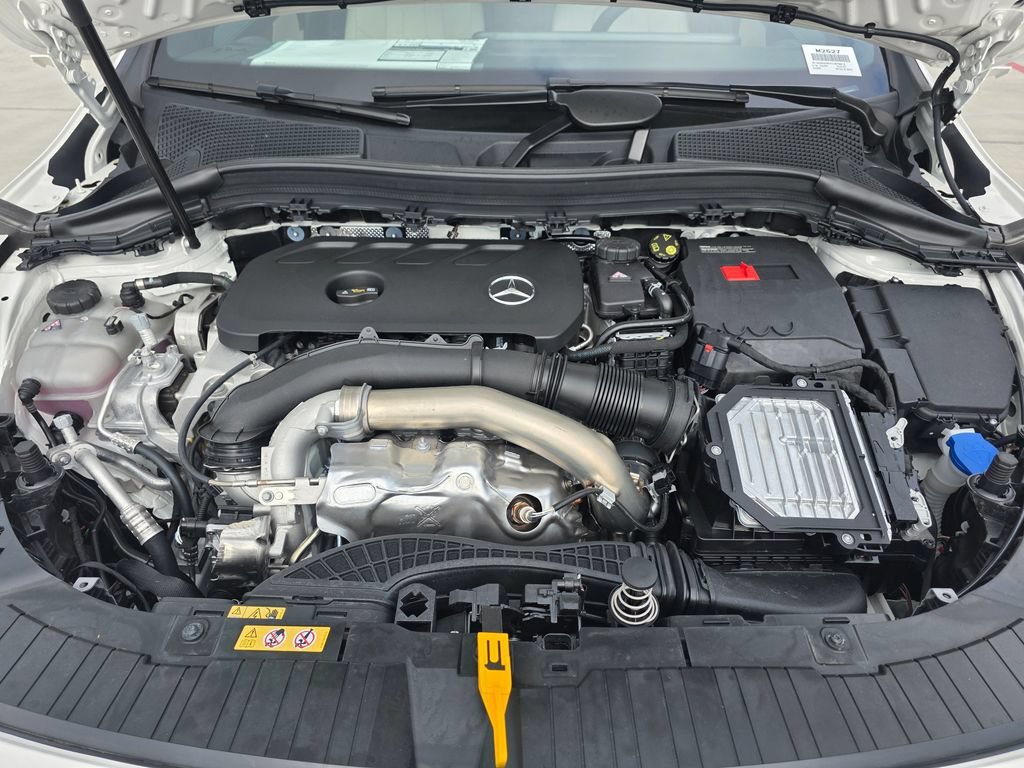 New 2026 Polar White Mercedes-Benz GLA 250 image 54