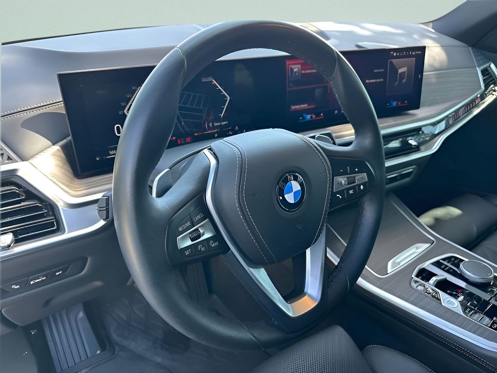 Certified Used 2025 Black Sapphire Metallic BMW xDrive40i image 13