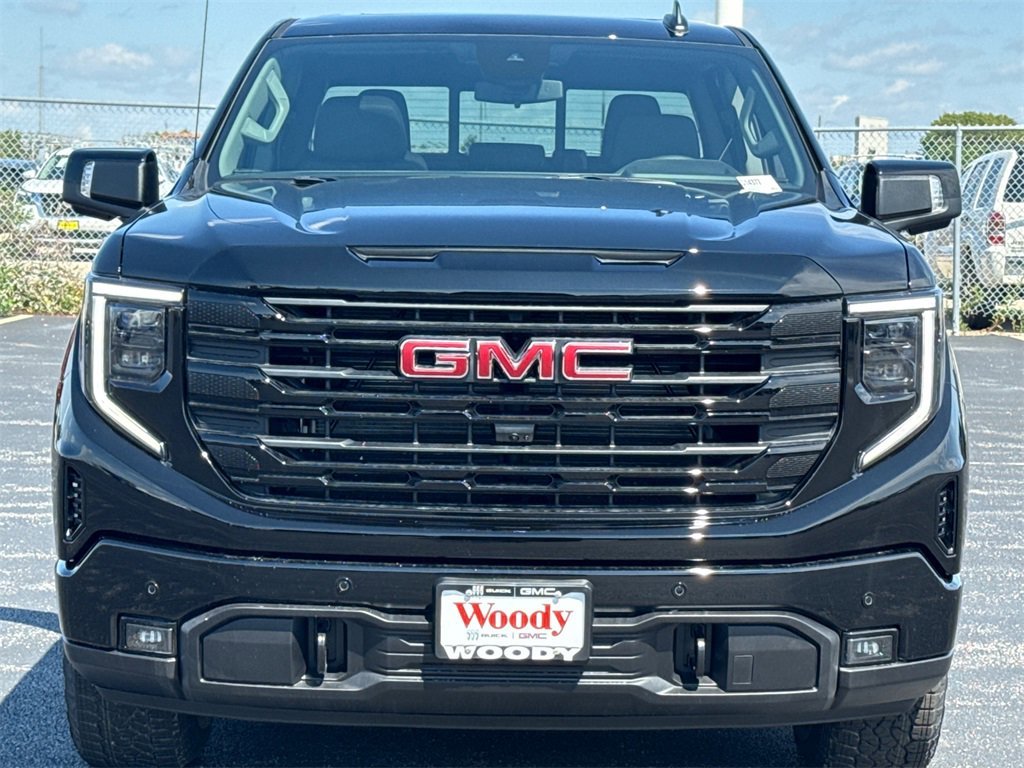 2026 GMC SIERRA - Image 2