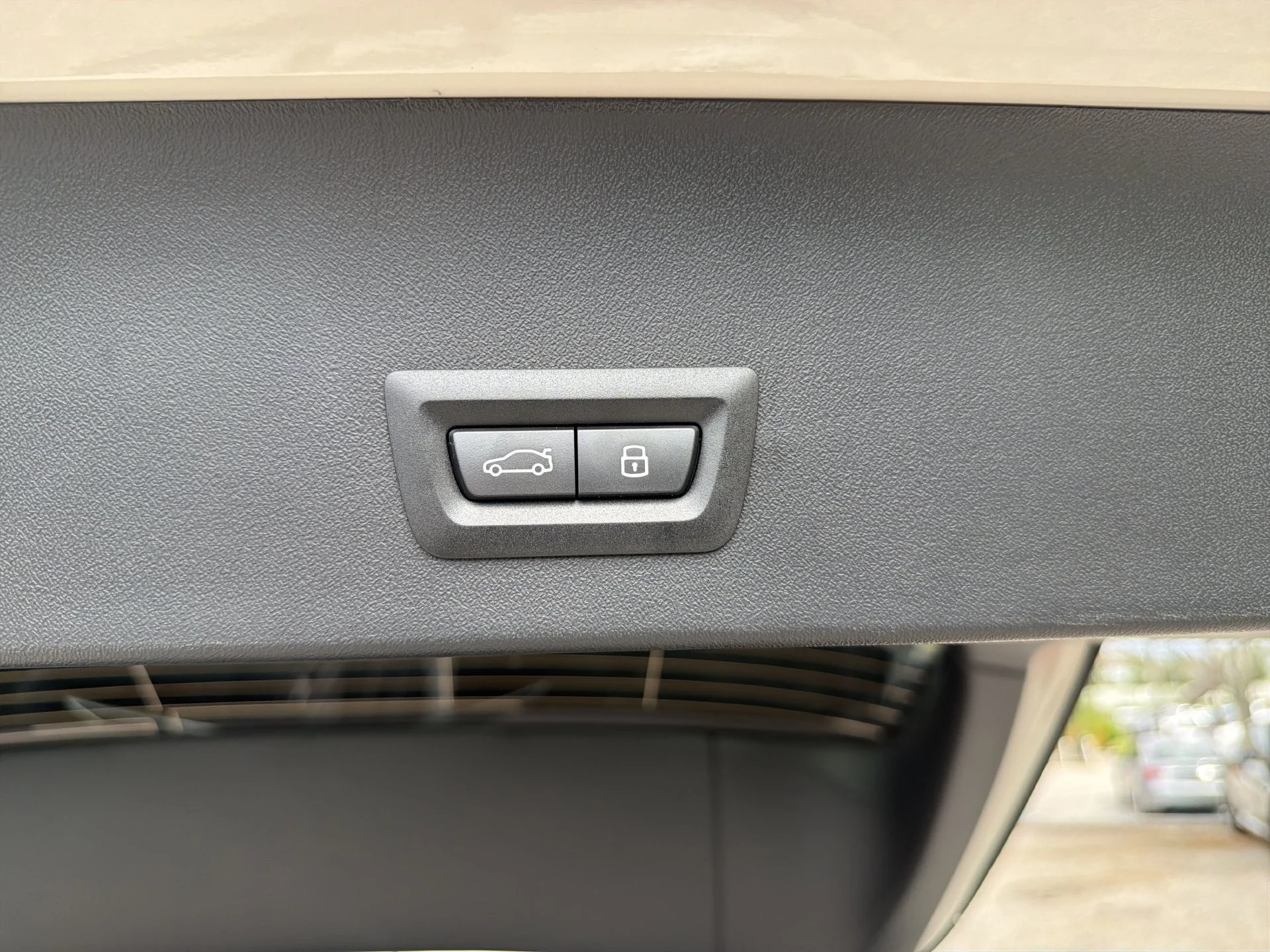 New 2026 Dune Grey Metallic BMW 30 xDrive image 13