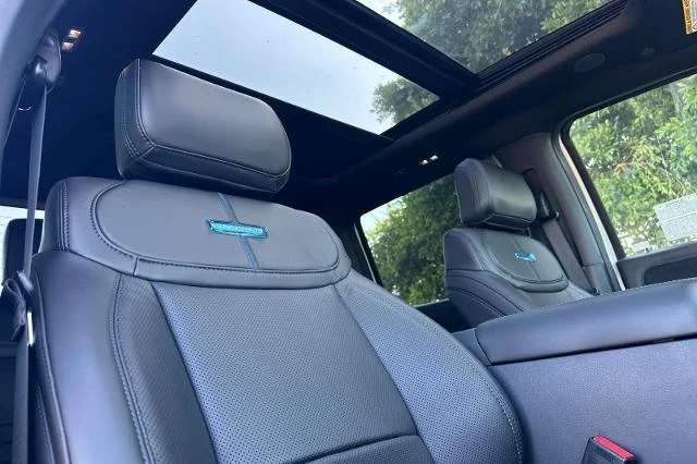 New 2026 Star White Metallic Tri-Coat Ford F-350® Platinum® image 35