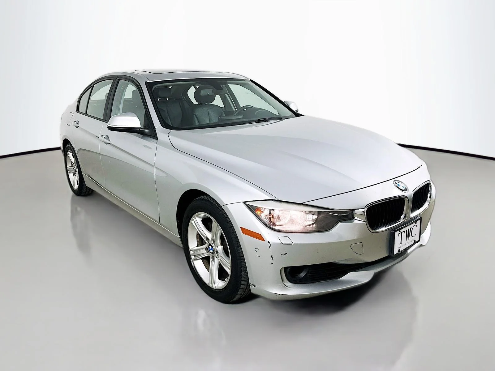 Used 2014 Silver BMW  image 3