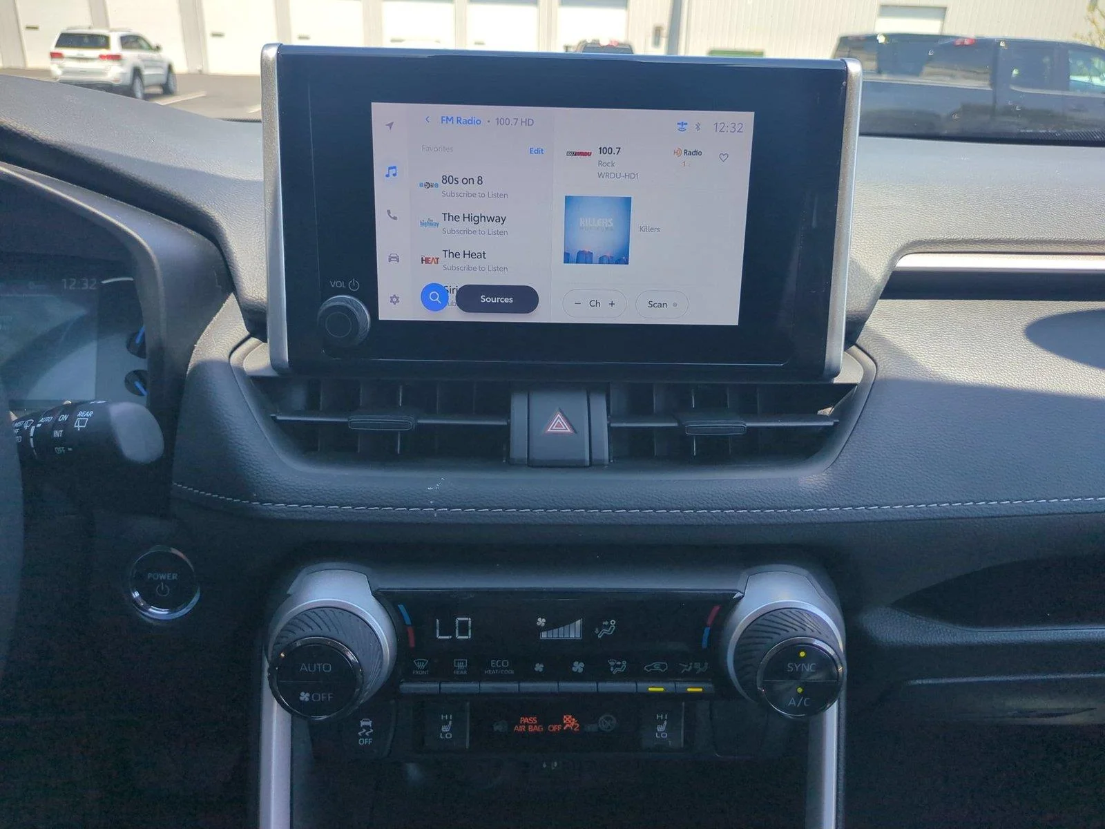 Used 2024 Blueprint Toyota Hybrid XLE image 24