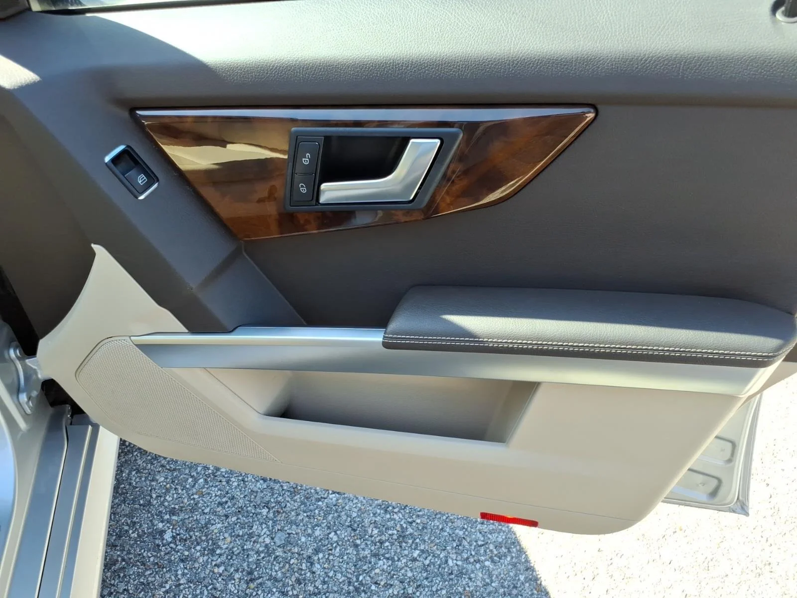 Used 2015 Iridium Silver Metallic Mercedes-Benz GLK 250 BlueTEC® image 25