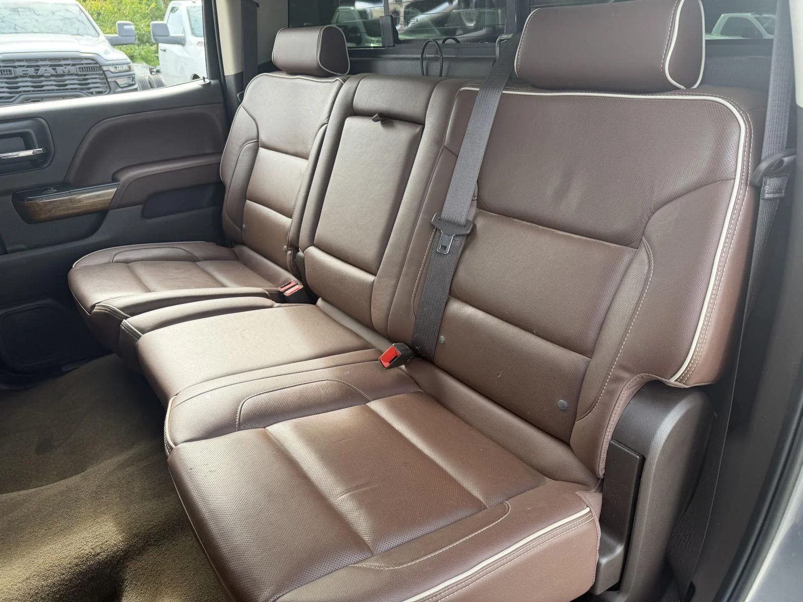 Used 2017 Pepperdust Metallic Chevrolet High Country image 14