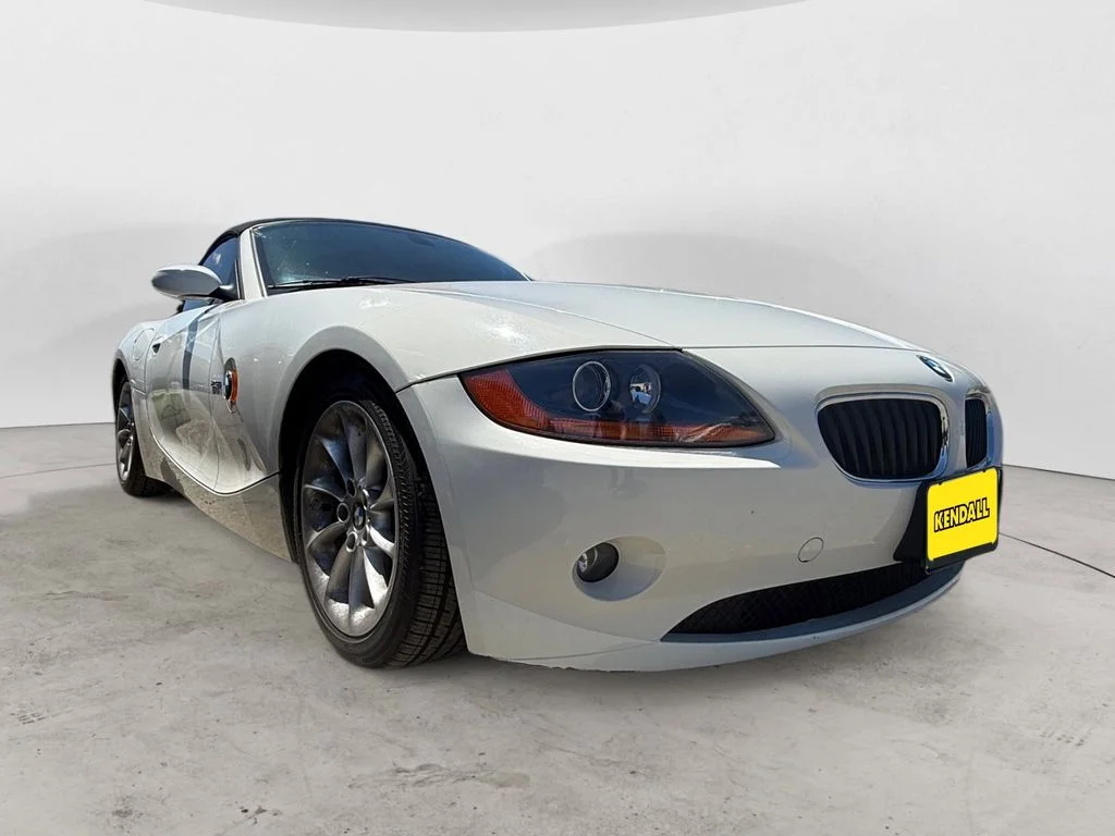 Used 2003 White BMW 2.5i image 5