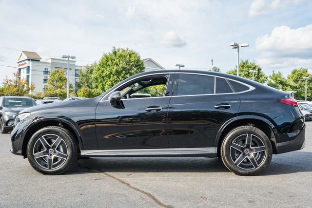 New 2027 Black Mercedes-Benz GLC 300 Coupe image 4
