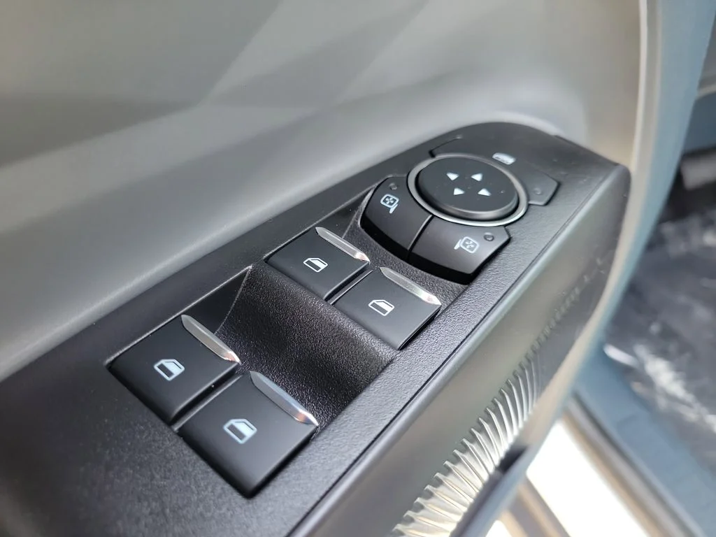 New 2026 Oxford White Ford Tremor® image 17