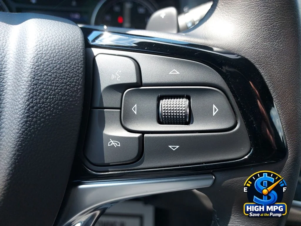 Used 2023 Gray Buick Essence image 22