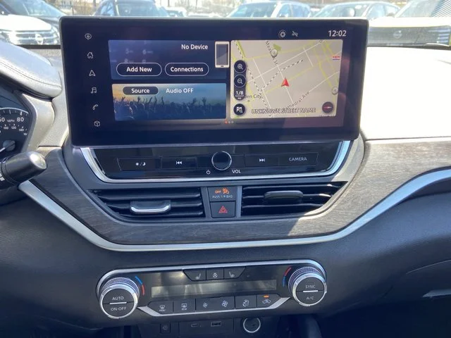 2025 Nissan Altima SL - Photo 19
