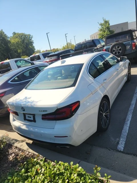Used 2021 White BMW 530i image 13