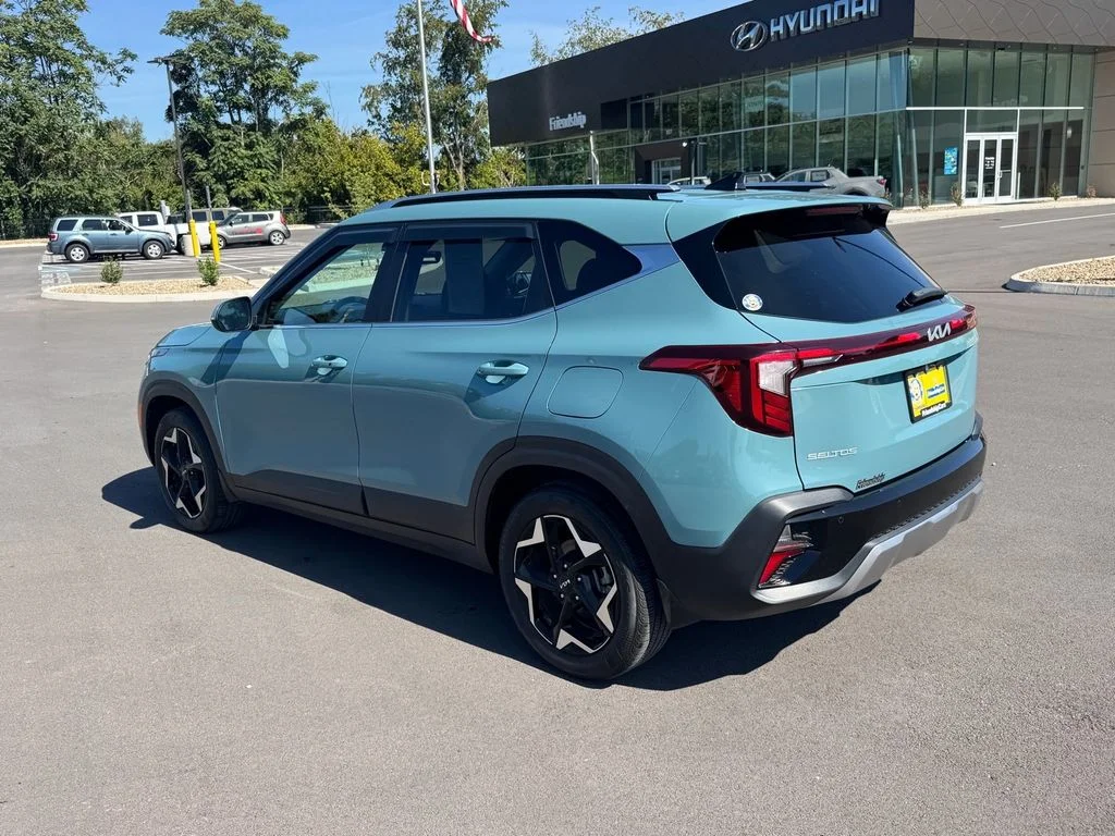 Used 2025 Blue Kia EX image 5