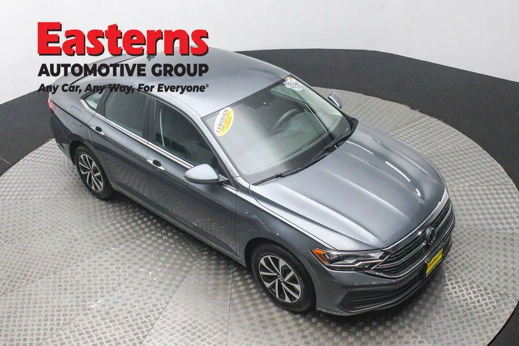 Used 2023 Gray Volkswagen 1.5T S image 3