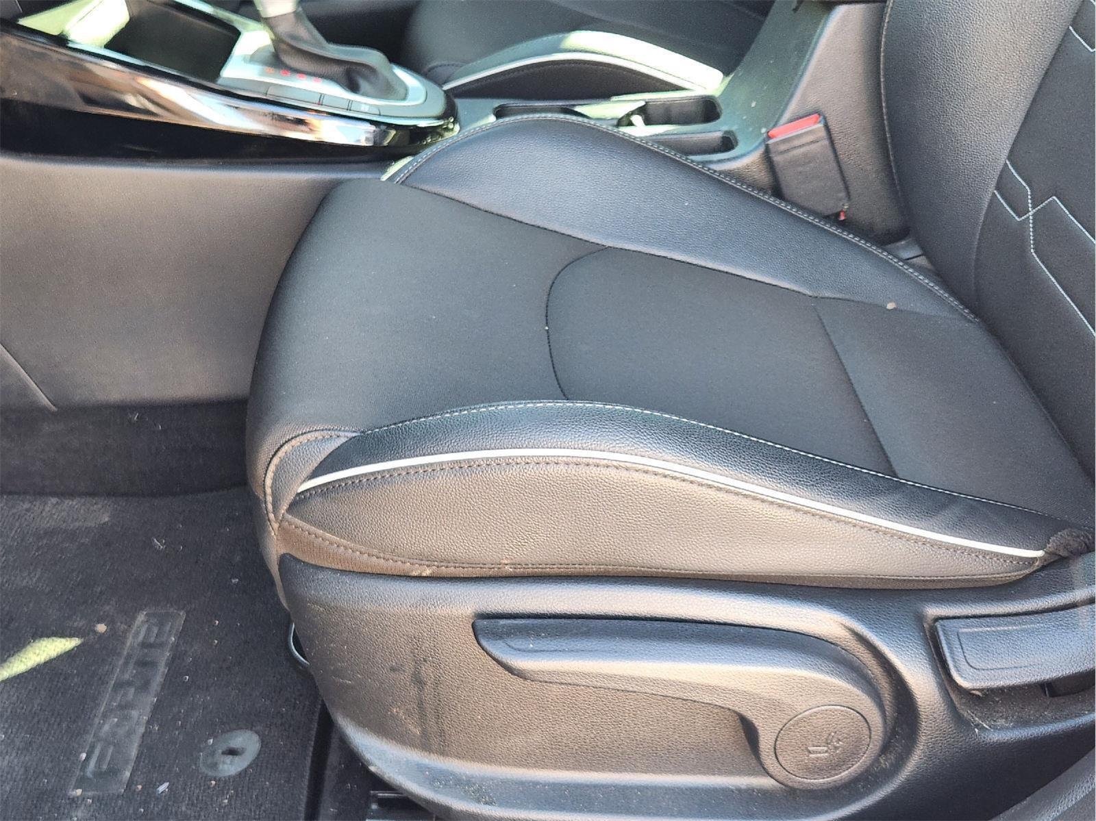 Used 2024 Snow White Pearl Kia GT-Line image 25