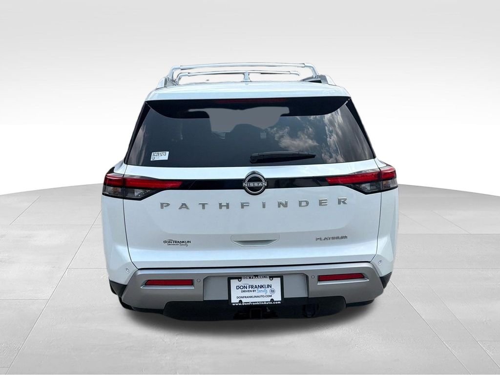 Used 2025 White Nissan Platinum image 4