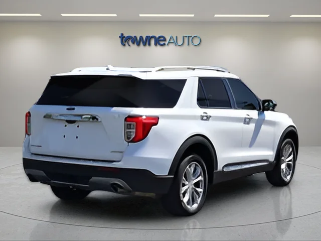 Used 2023 White Ford Limited image 6