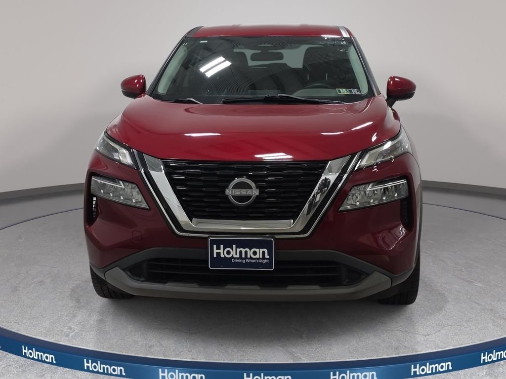 Used 2022 Scarlet Ember Tintcoat Nissan SV image 2