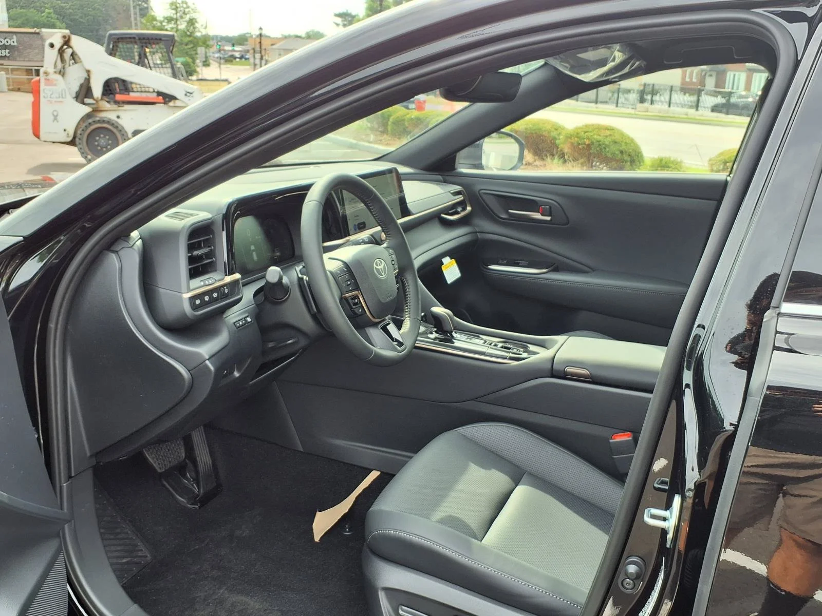 New 2026 Black Toyota  XLE image 16