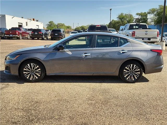 Used 2025 Gray Nissan SV image 2