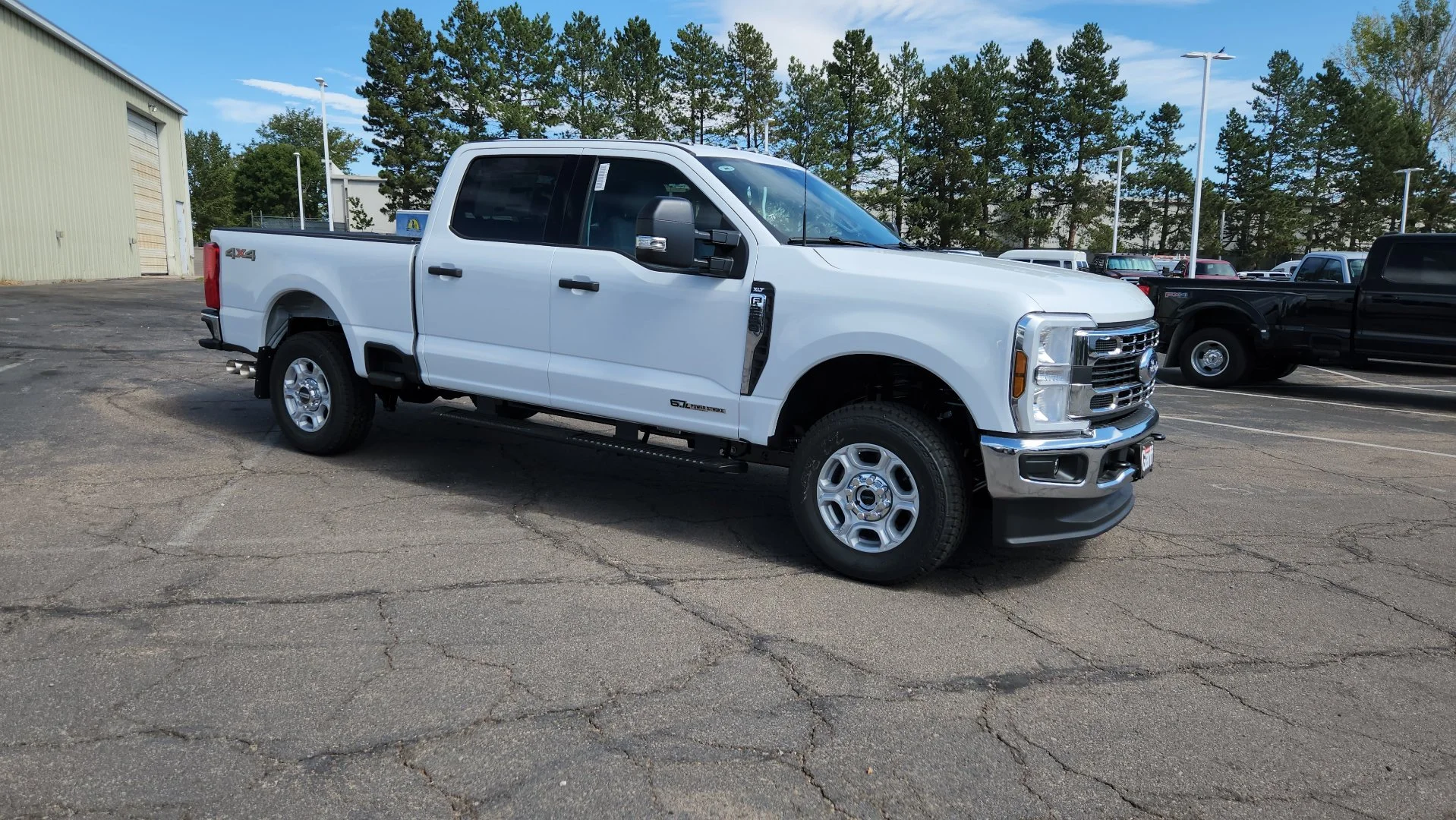 New 2026 Oxford White Ford XLT image 9