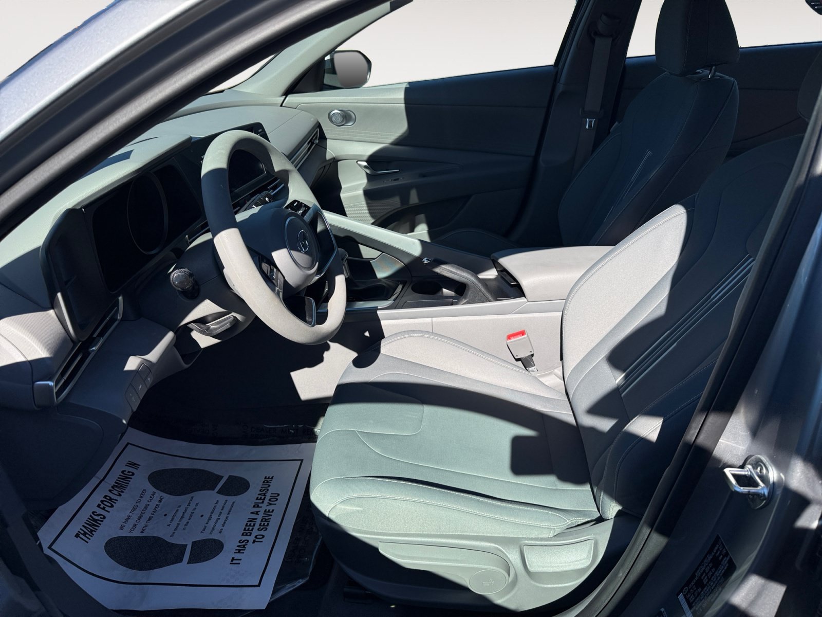Certified Used 2022 Shimmering Silver Hyundai SEL image 10