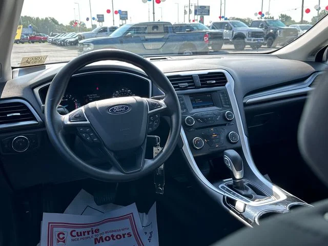 Used 2016 Silver Ford SE image 10