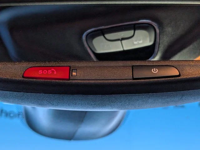 Certified Used 2025 Black Jeep Latitude image 31