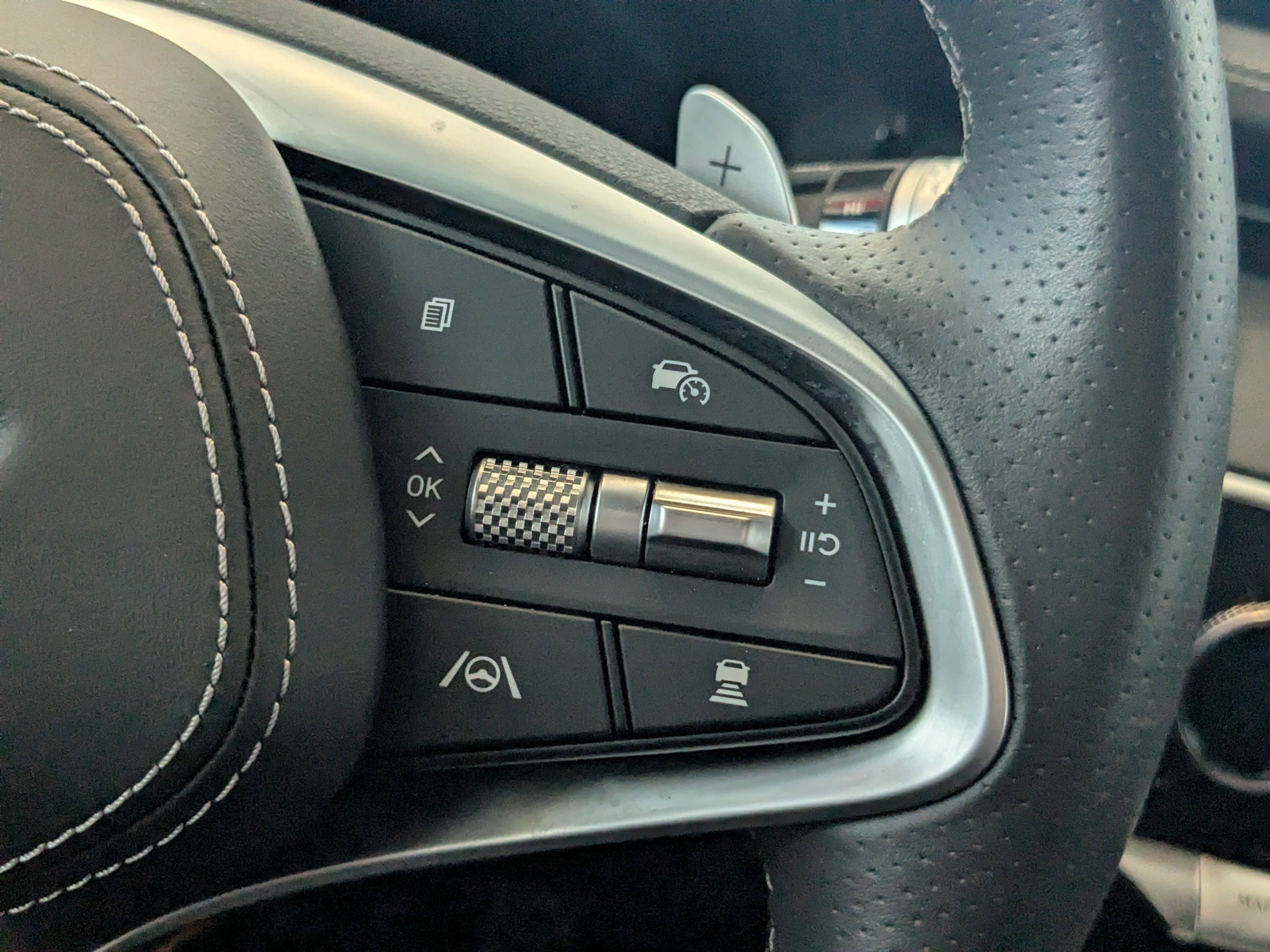 2024 GENESIS GV70 Sport - Photo 37