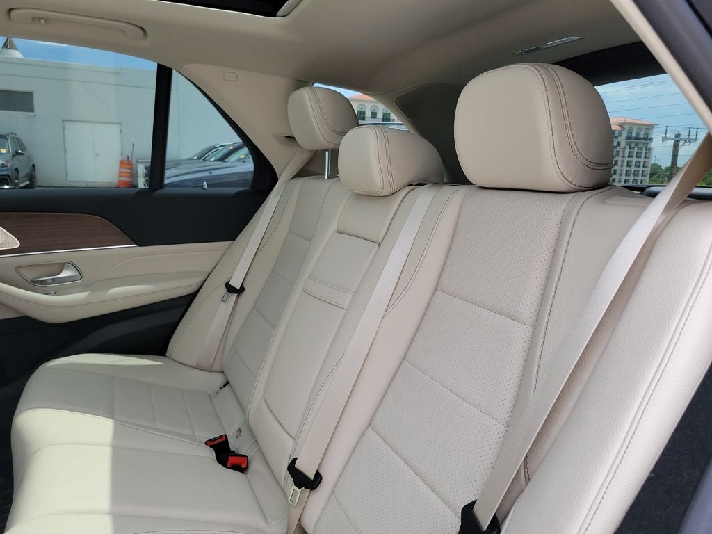 Certified Used 2026 Black Mercedes-Benz GLE 450 image 11