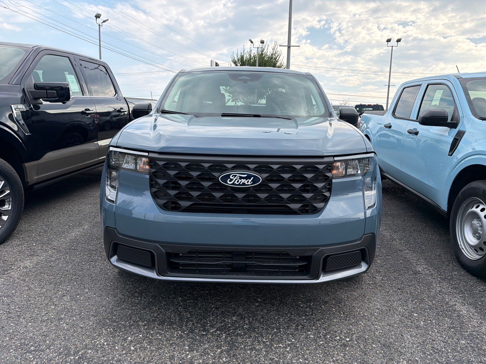 New 2026 Azure Gray Metallic Tri-Coat Ford XLT image 8