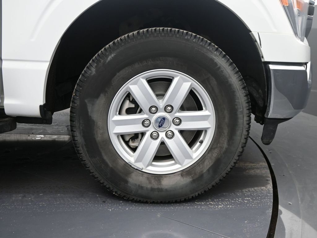 Used 2022 White Ford XLT image 38