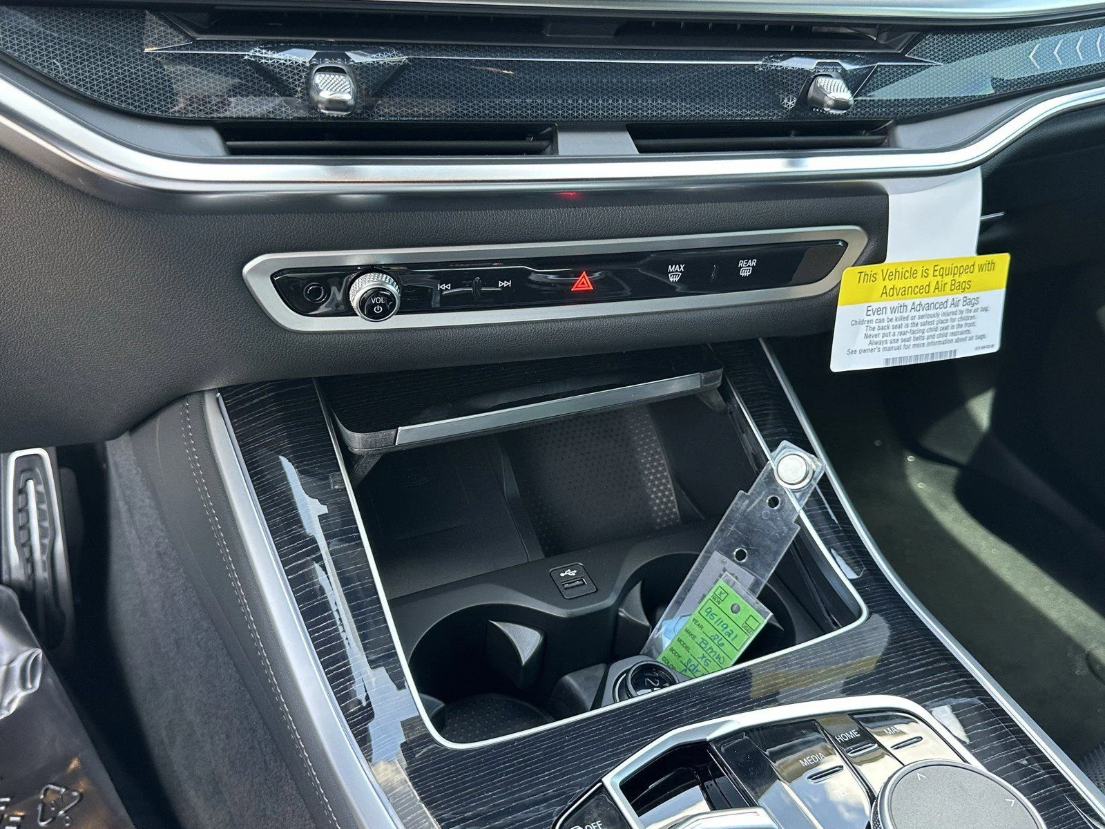 New 2026 Brooklyn Grey Metallic BMW sDrive40i image 25