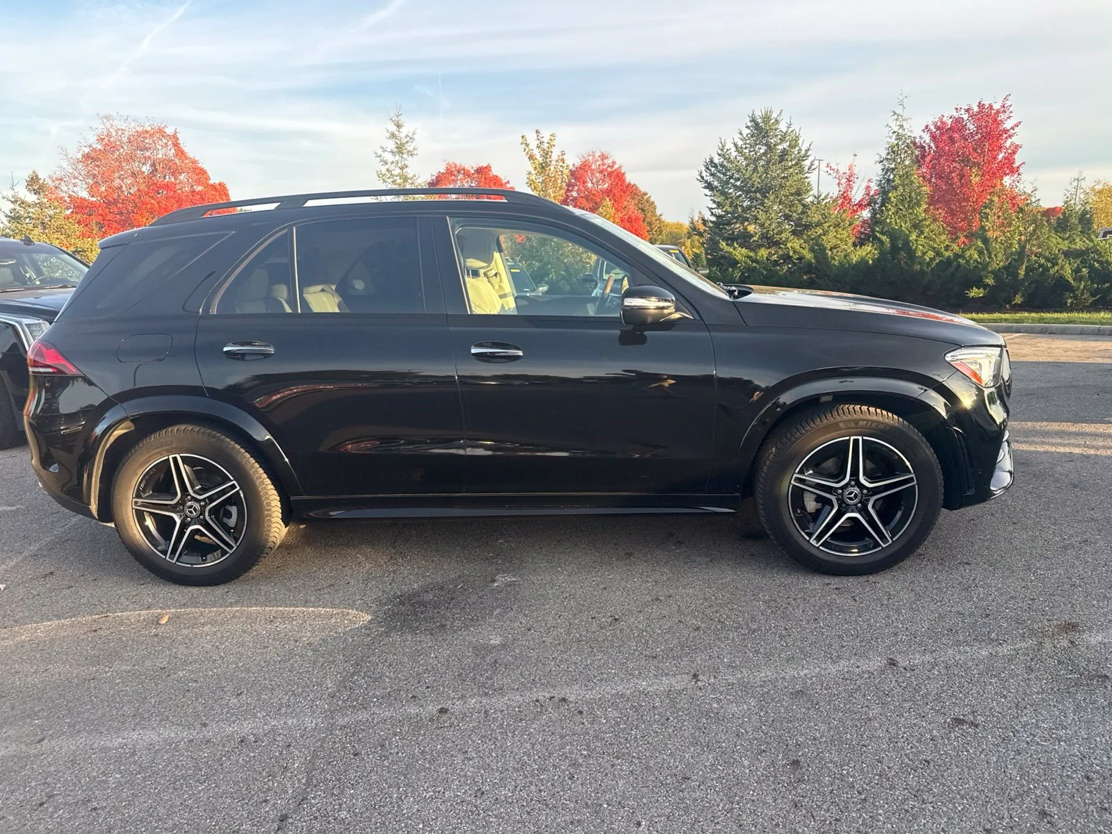 Used 2022  Mercedes-Benz  image 4