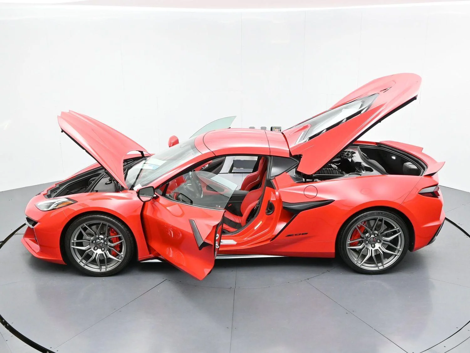 Used 2025 Torch Red Chevrolet 3LZ image 43