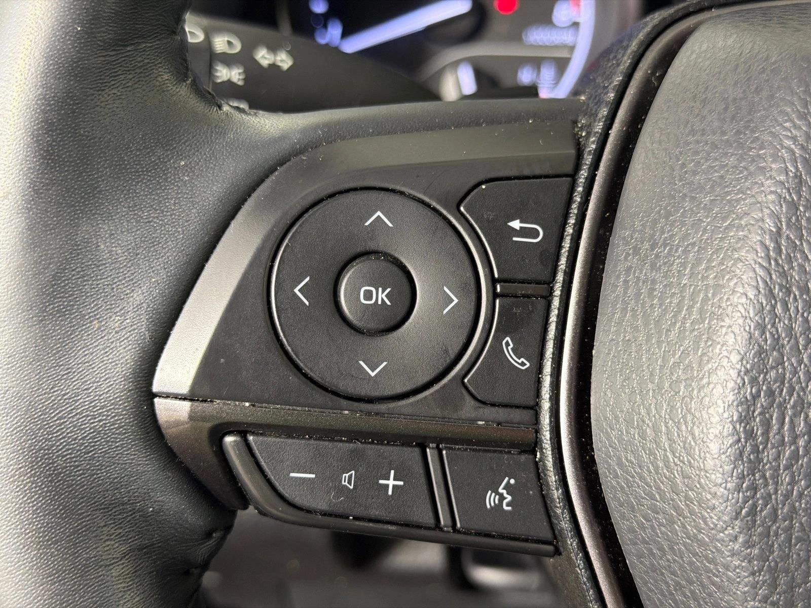 Certified Used 2023 Ice Cap Toyota SE image 24