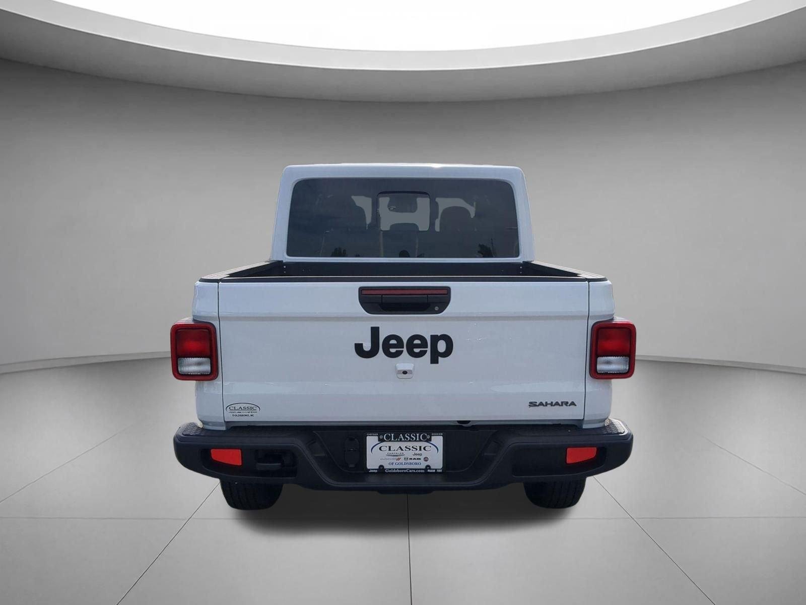 New 2026 Bright White Clearcoat Jeep Sahara image 4