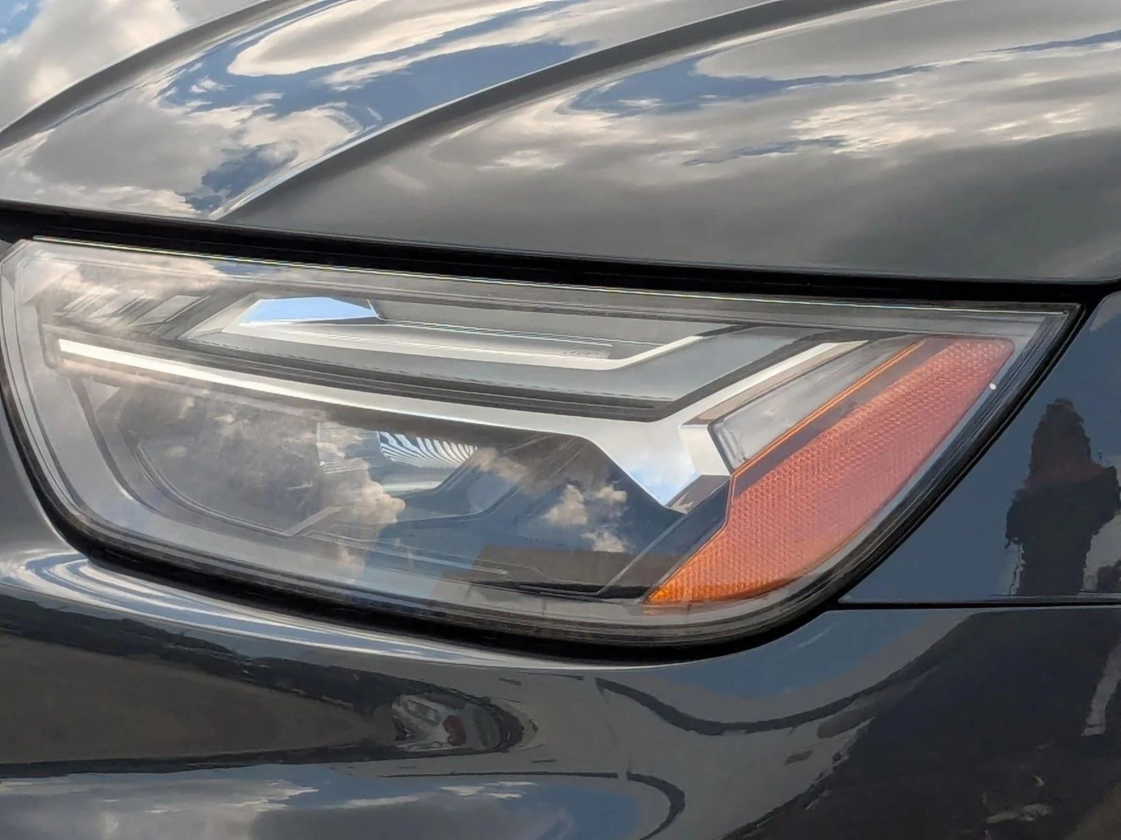 Used 2021 Manhattan Gray Metallic Audi Premium image 9