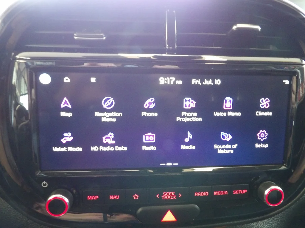 Used 2022 Neptune Blue/Cherry Black Kia X-Line image 35