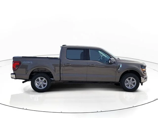 New 2026 Gray Ford XLT image 4