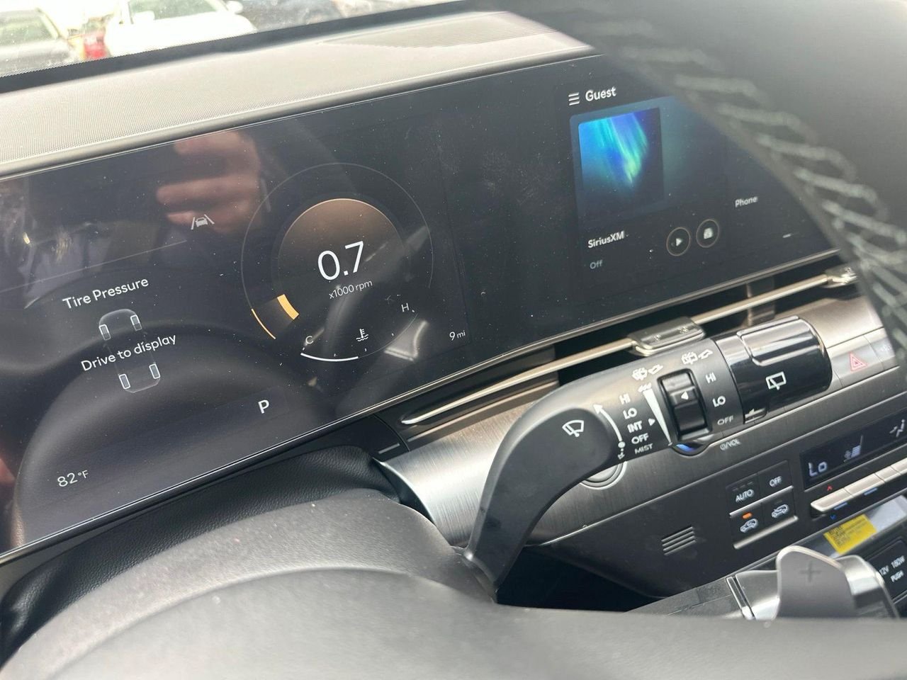 New 2027 Green Hyundai Limited AWD image 43