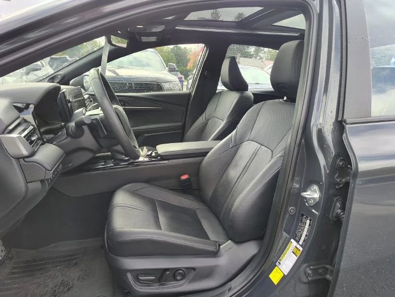 Used 2025  Toyota XSE image 9