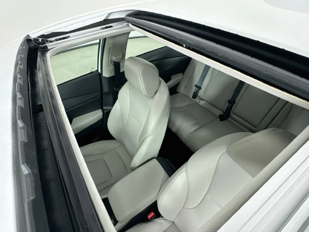 New 2026 Platinum White Pearl Honda EX-L image 25