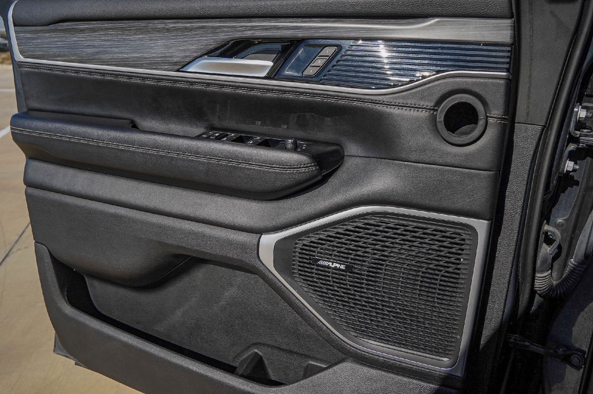 2024 Jeep Wagoneer Series II - Photo 21