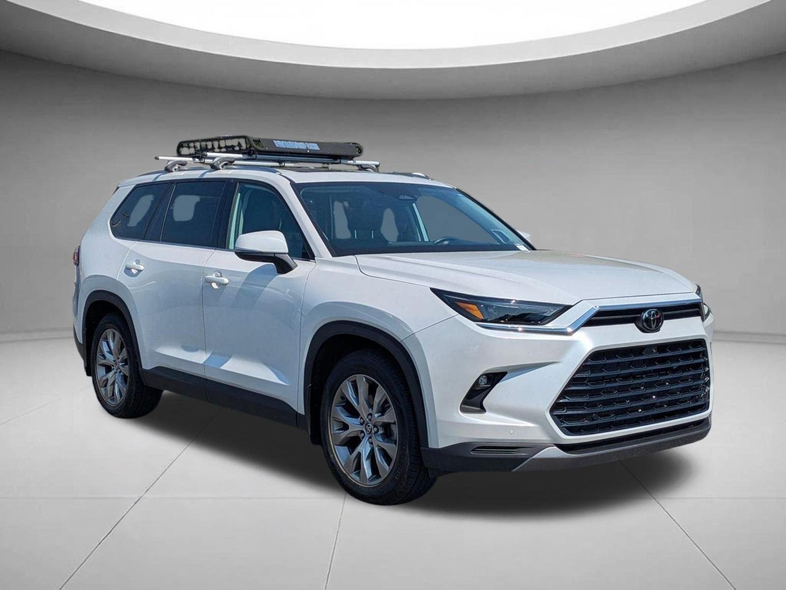 Used 2024 Wind Chill Pearl Toyota Limited image 3