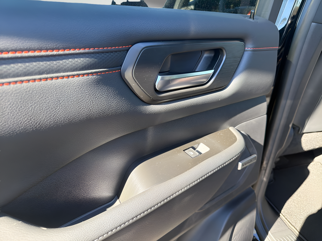 2026 Nissan Armada PRO-4X - Photo 40