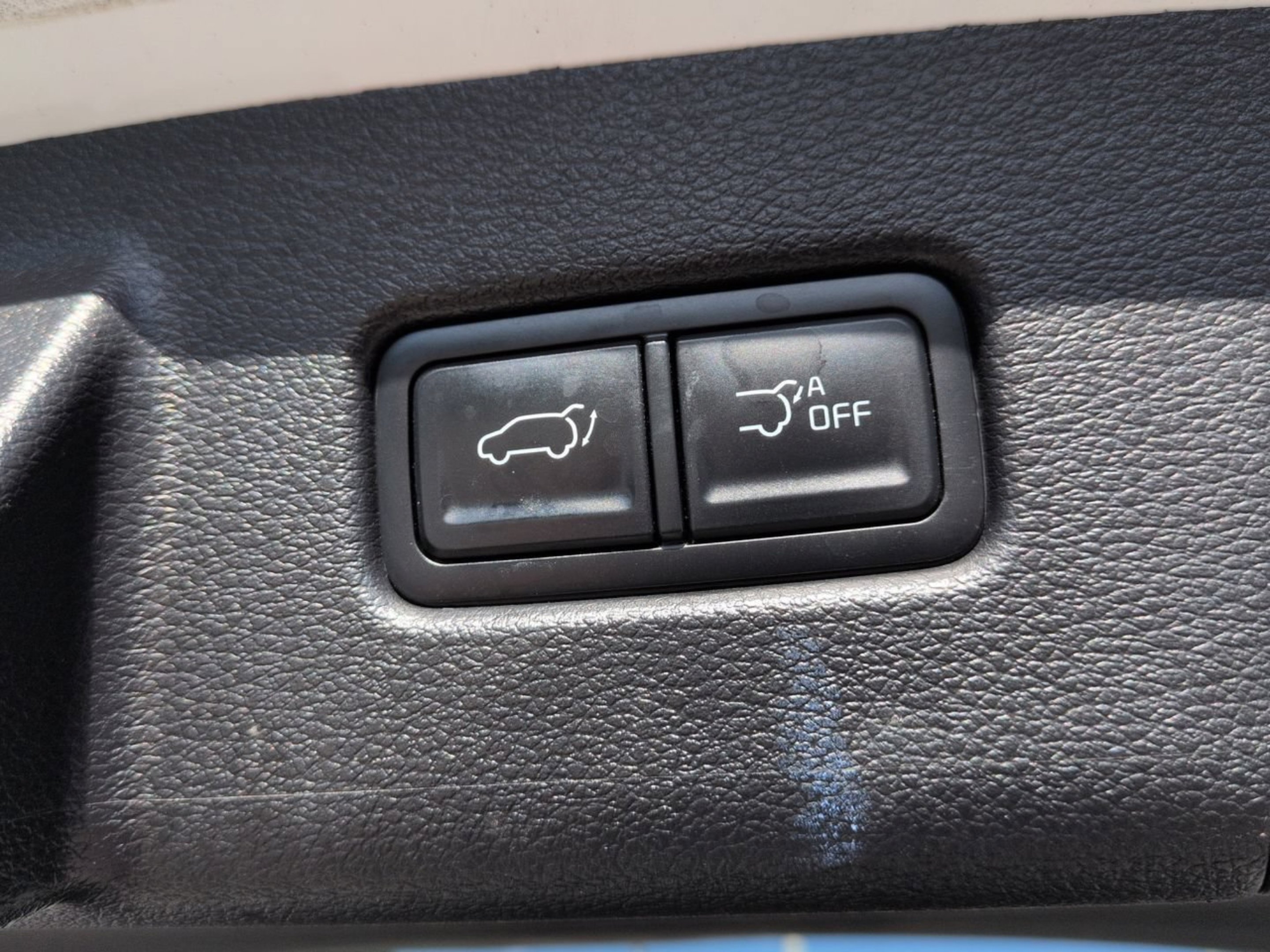 Certified Used 2023 Glacial White Pearl Kia SX image 11
