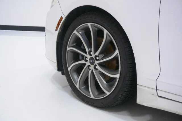 Used 2019 WHITE Lincoln Reserve I image 11