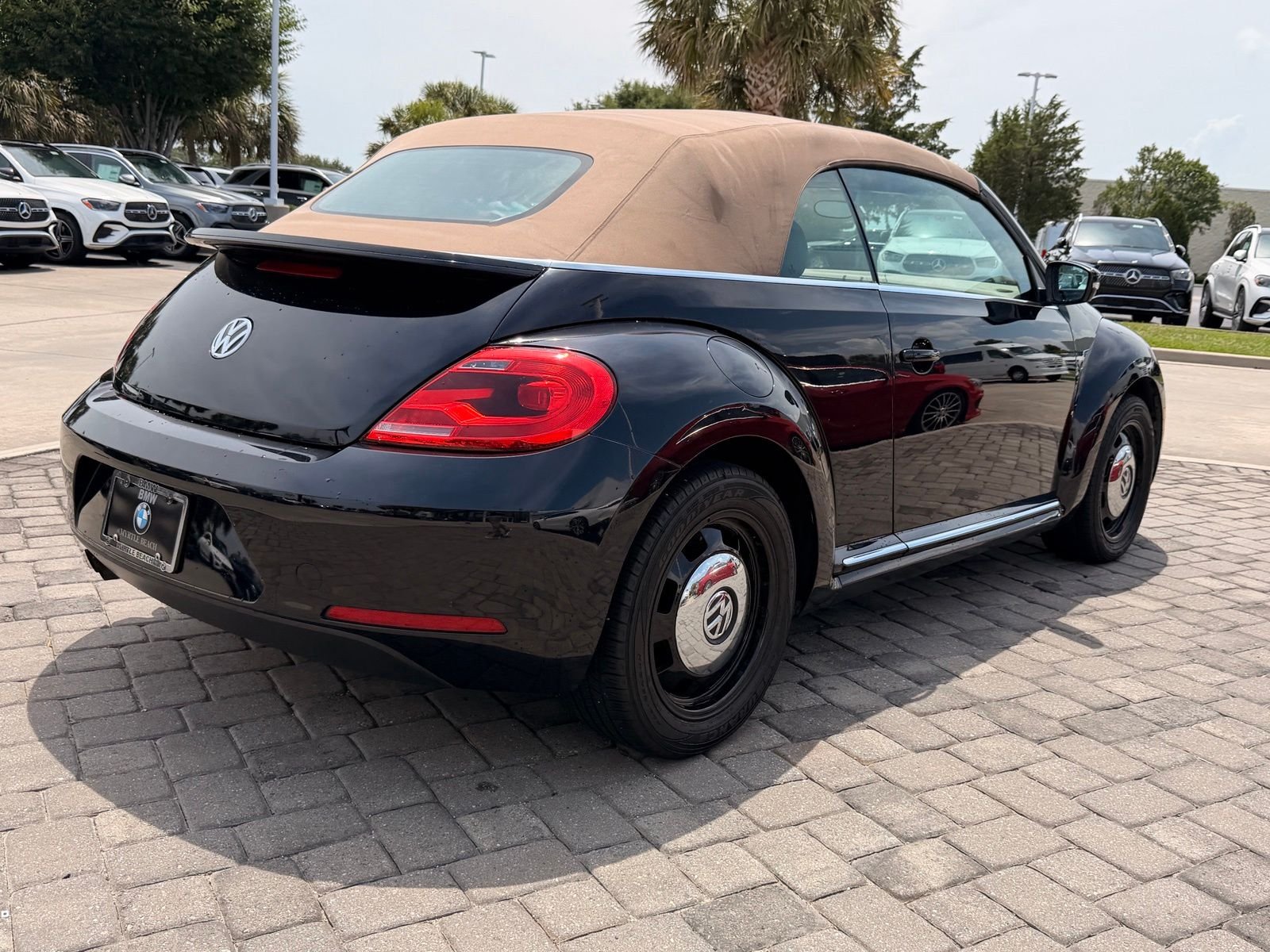 Used 2013 Black Uni/Beige Roof Volkswagen 2.5L image 5